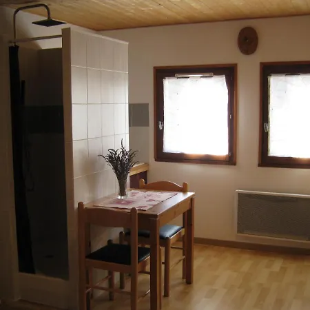 Le Petit Randonneur Bed & Breakfast Briancon  Exterior photo